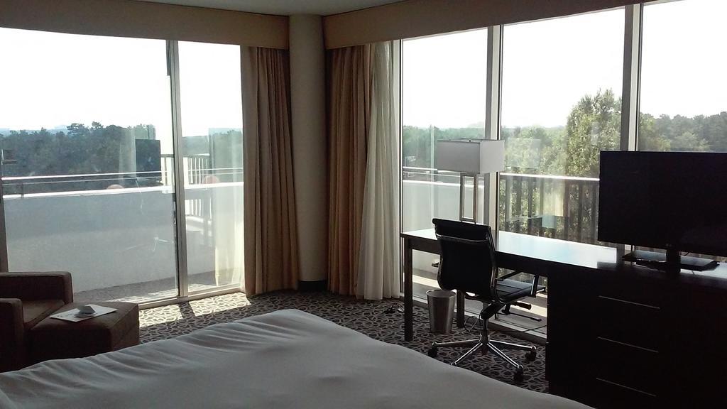 Radisson Hotel Atlanta Northwest มาเรียตตา ภายนอก รูปภาพ