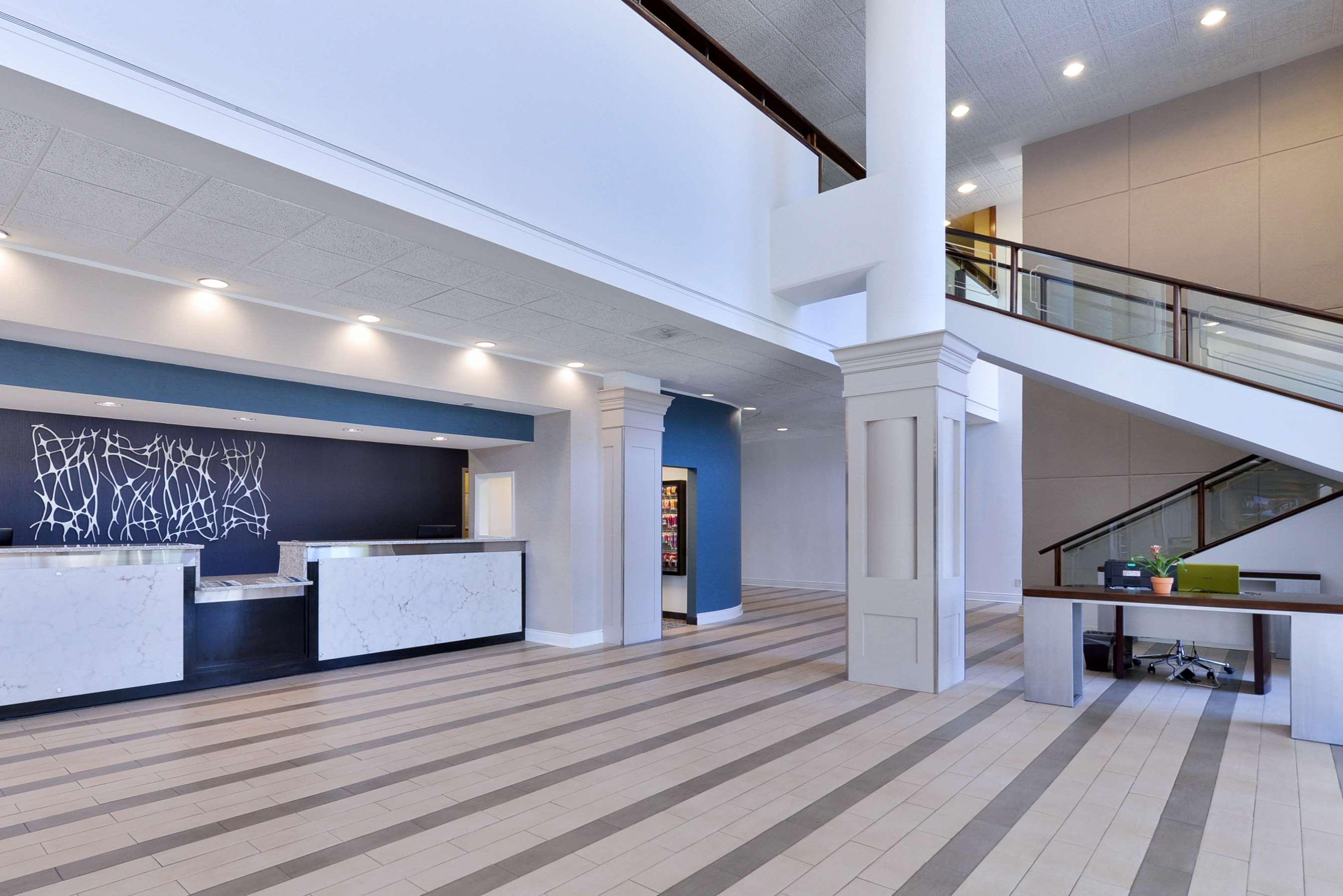 Radisson Hotel Atlanta Northwest มาเรียตตา ภายนอก รูปภาพ