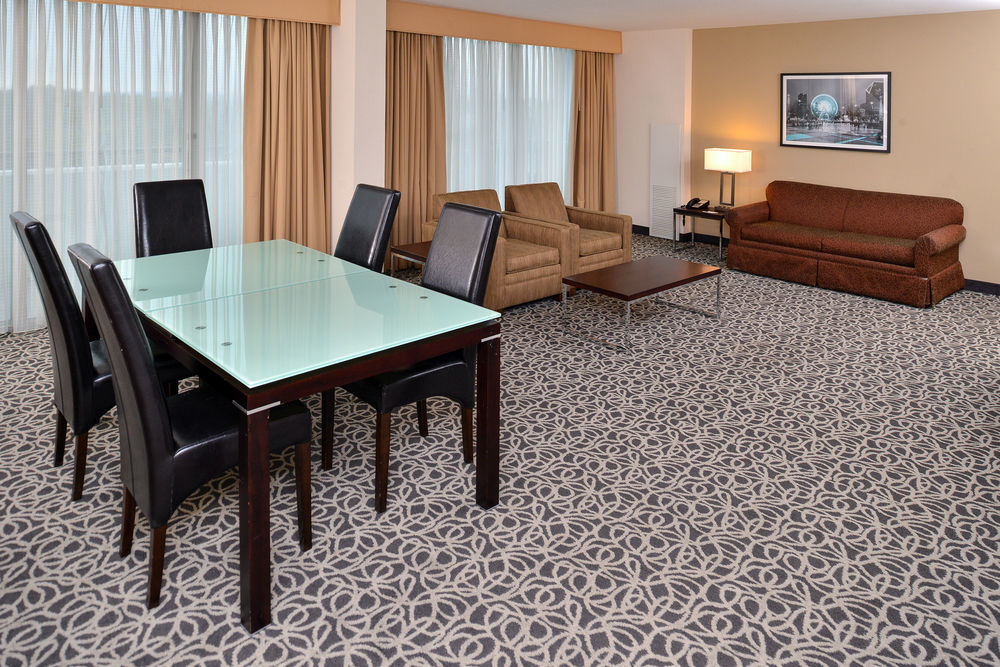 Radisson Hotel Atlanta Northwest มาเรียตตา ภายนอก รูปภาพ